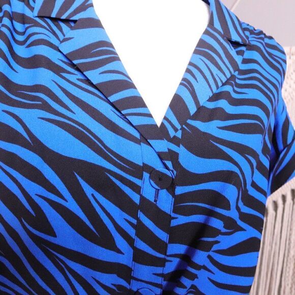 WHBM | Short Sleeve Button Up Tie Waist Maxi Dress 6 - Picture 3 of 7